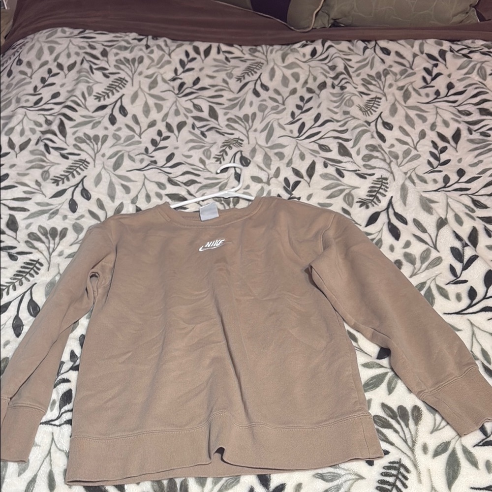 Nike Tan Sweatshirt
